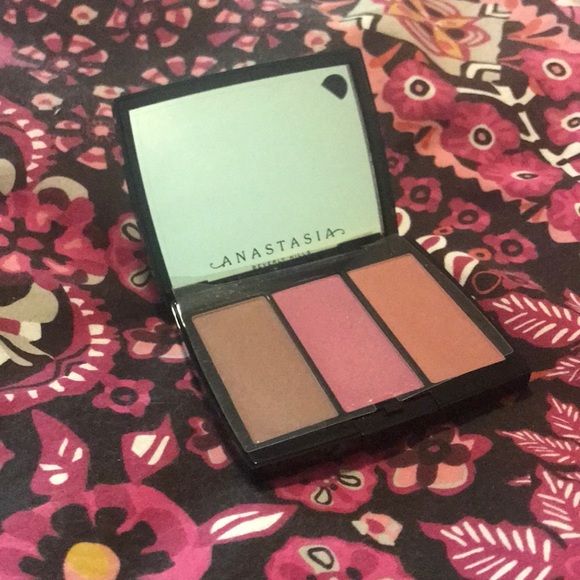Anastasia Beverly Hills Blush Trio - Picture 3 of 7